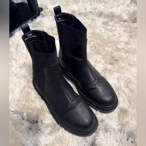 Krush Black Slip-On Chelsea Ankle Boots